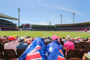 Cricket goers at the 5th Test match between Australia and England at the Sydney Cricket Ground (SCG), in Sydney, January 6, 2018. (AAP Image/ Glenn Campbell) NO ARCHIVING